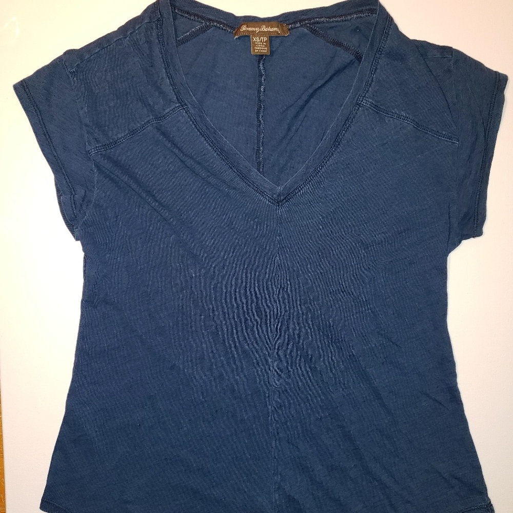 Tommy bahama xs womans ventage v-neck tshirt